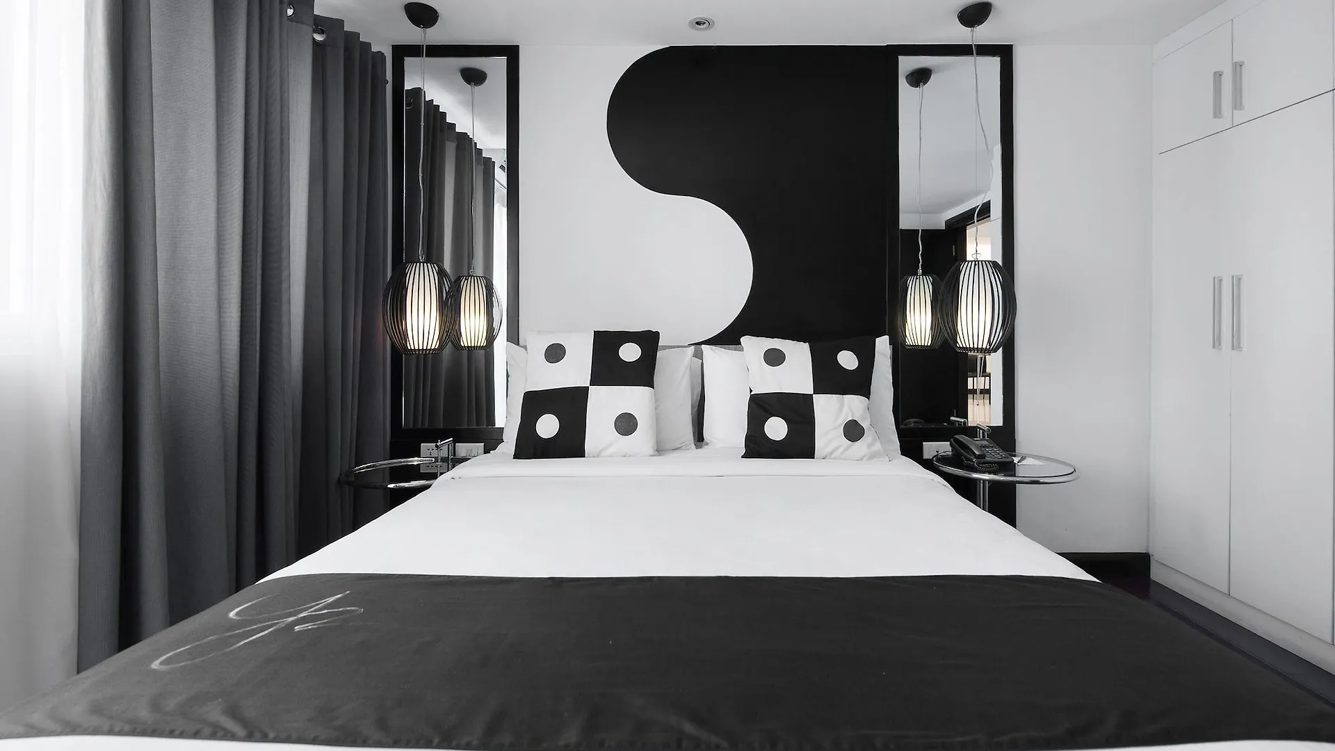 Y2 Residence Hotel Managed By Hii Makati City