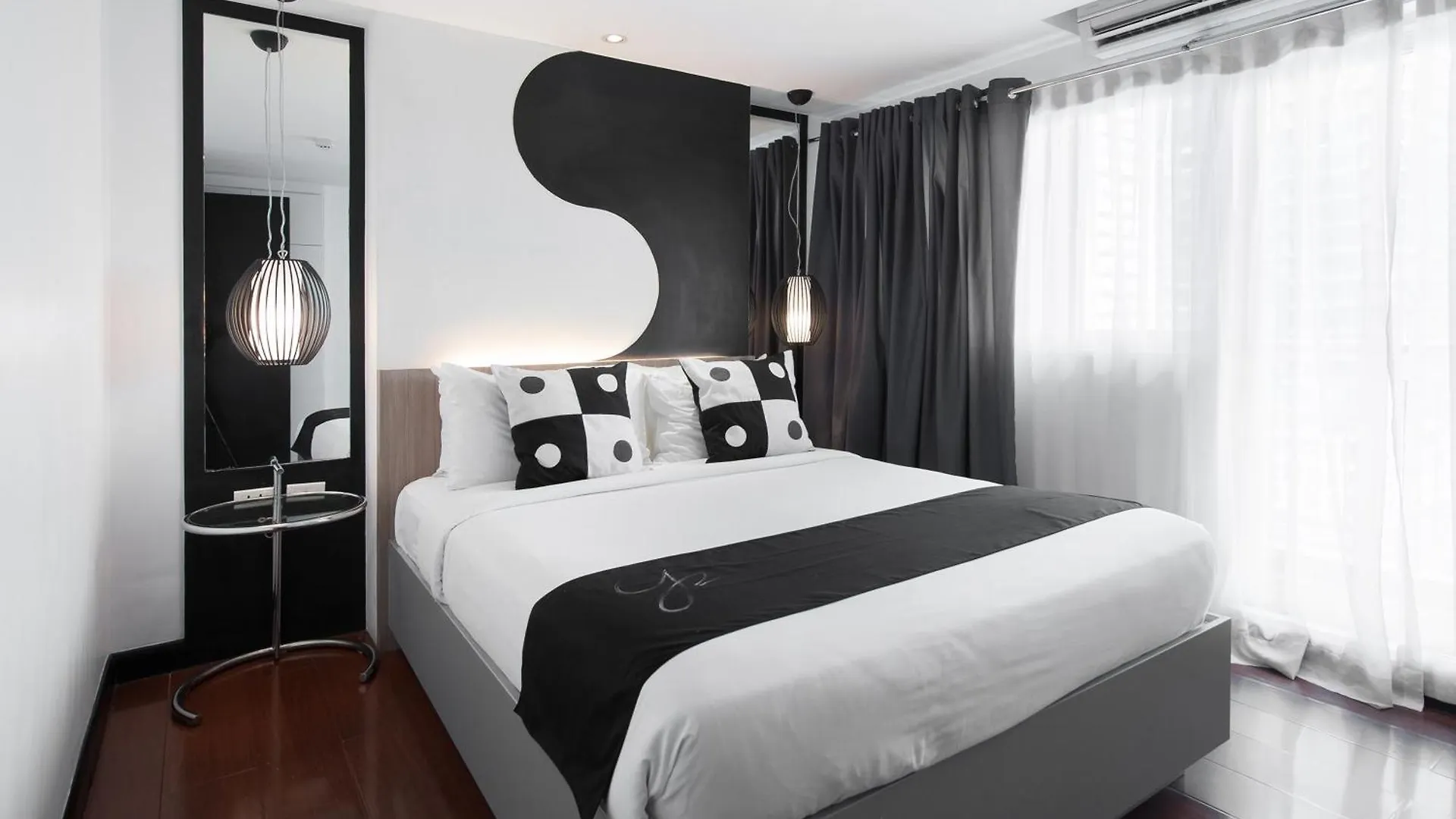 Y2 Residence Hotel Managed By Hii Makati City
