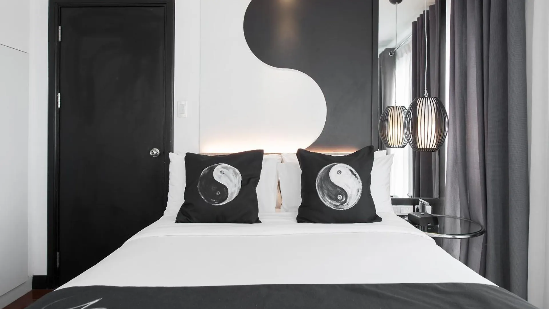 Y2 Residence Hotel Managed By Hii Makati City