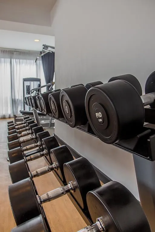 Y2 Residence Hotel Managed By Hii Makati City