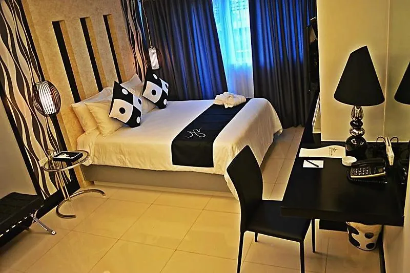 Y2 Residence Hotel Managed By Hii Makati City