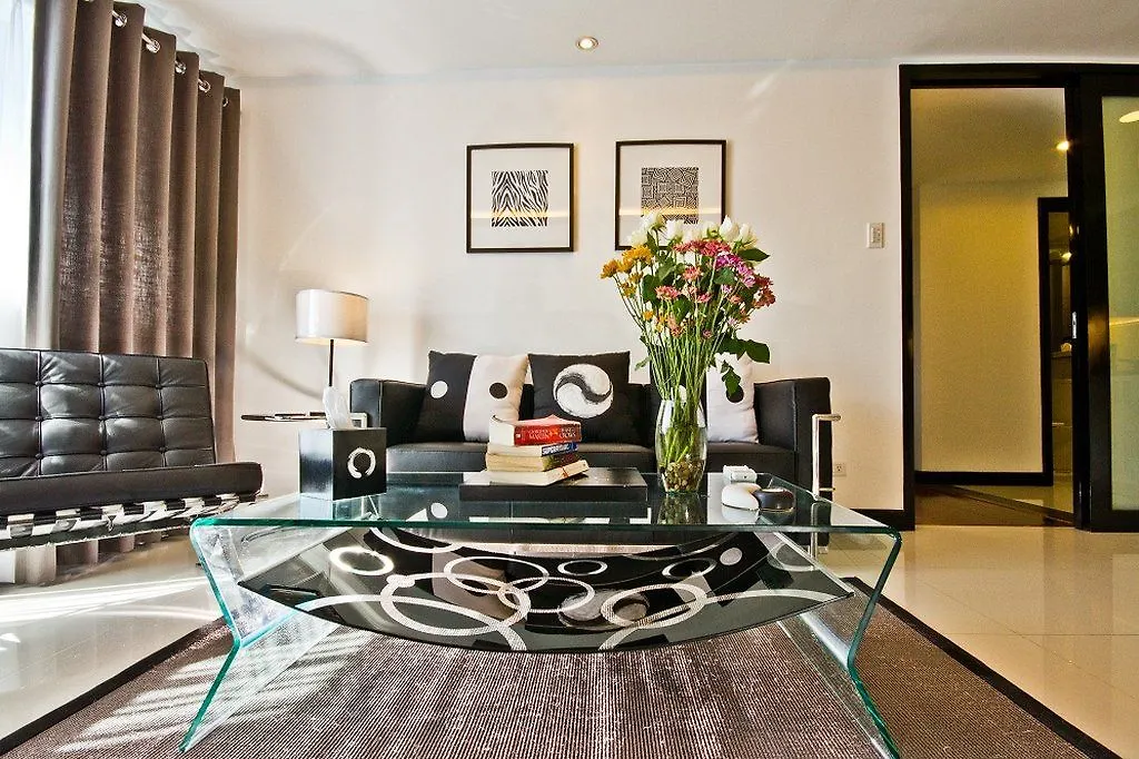 Y2 Residence Hotel Managed By Hii Makati City 3*,